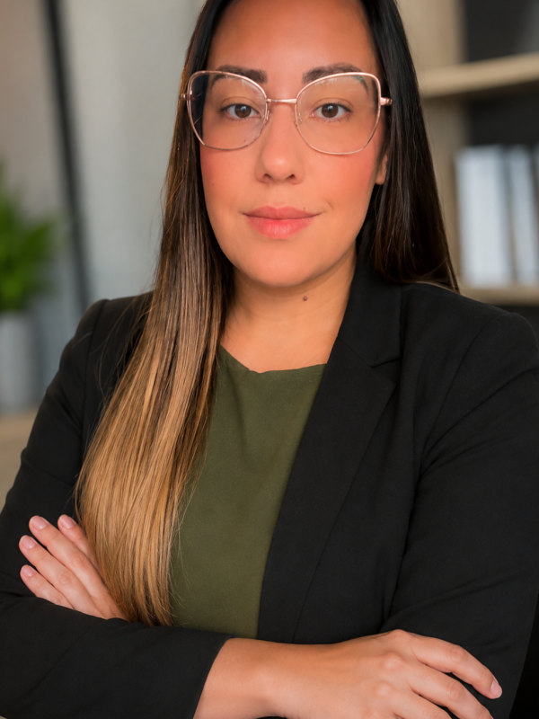 Camila, equipe de vendas da ASTEC